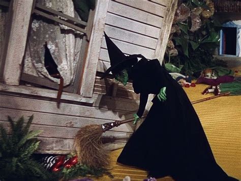 House destroys witch in wizard of oz